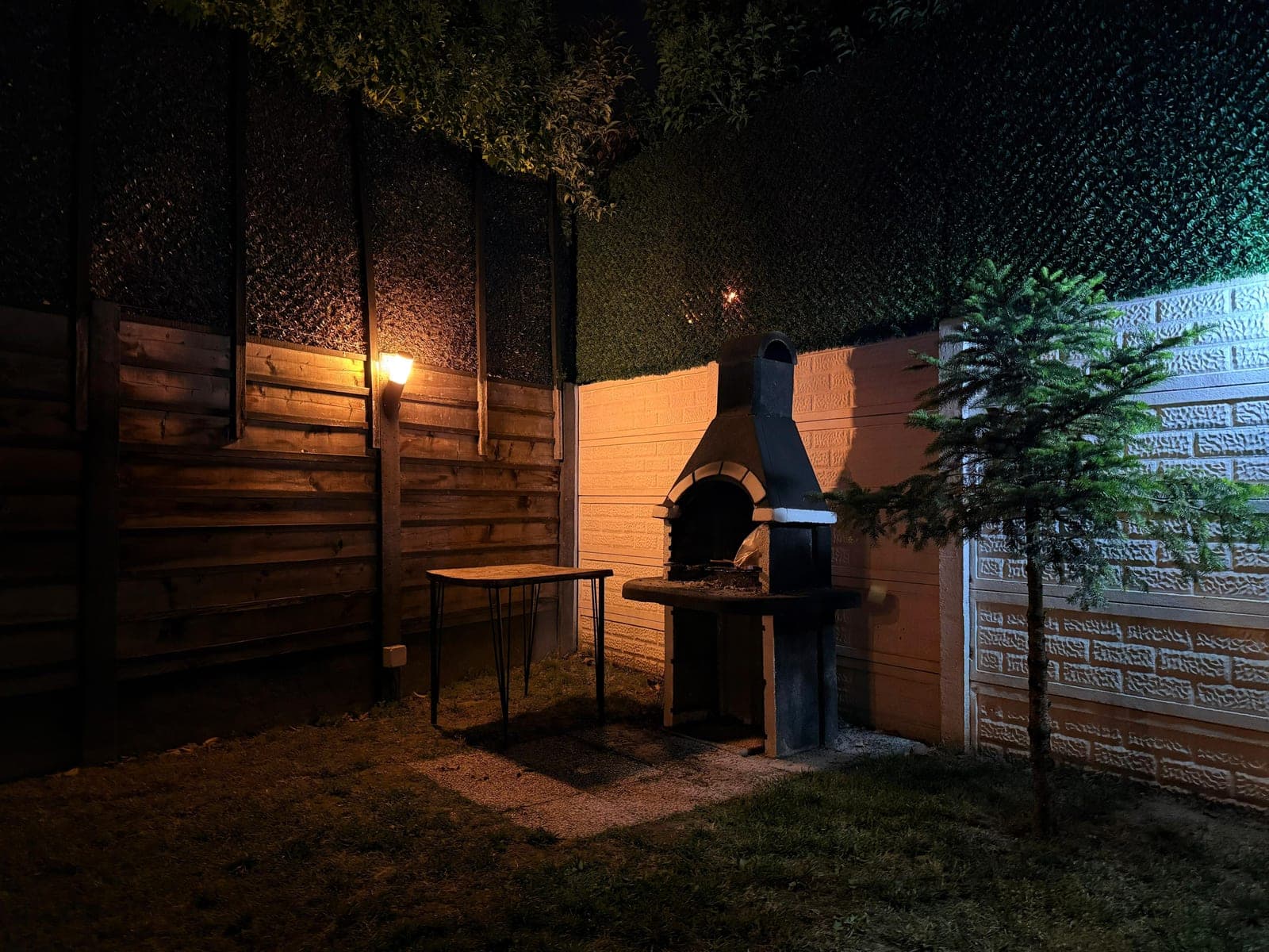 BBQ & Mangal Alanı